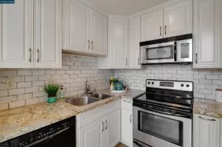 Photo #6: 41135899 Listing 