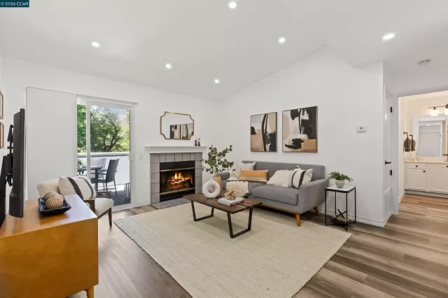 MLS: 41135932 Condo For Sale