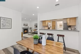 Photo #4: 41135932 Listing 