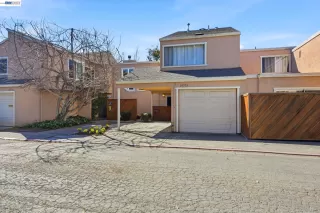 Photo #2: 41135985 Listing