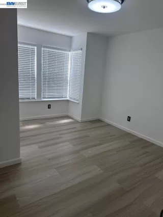 Photo #2: 41136004 Listing 