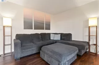 Photo #5: 41136086 Listing