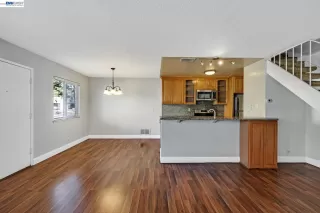 Photo #5: 41136091 Listing 