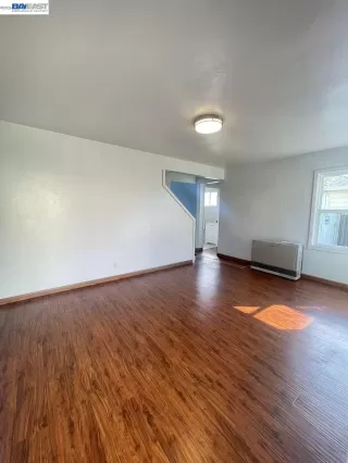 Photo #1: 41136104 Listing 