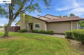 More Details about MLS # 41136147 : 1379 CHATEAU CMN