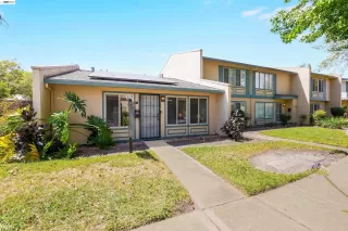 Photo #2: 41136178 Listing 