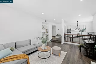 Photo #5: 41136228 Listing 