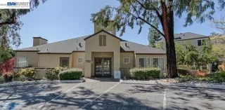 Photo #2: 41136242 Listing