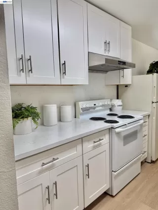 Photo #6: 41136242 Listing