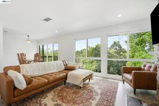 Photo #5: 41136290 Listing 