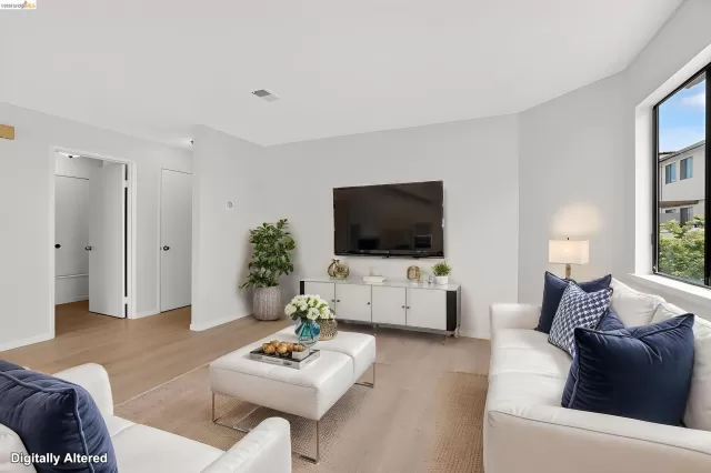 MLS: 41136343 Condo For Sale