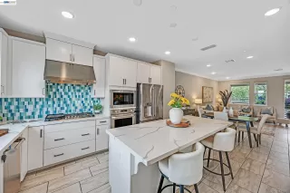 Photo #5: 41136349 Listing 