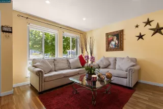 Photo #3: 41136367 Listing