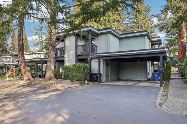 MLS: 41136387 Condo For Sale