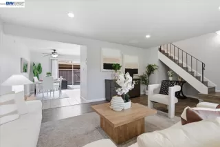 Photo #6: 41136422 Listing