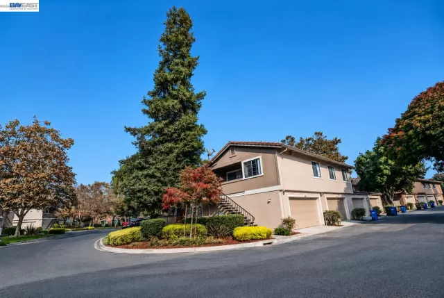 MLS: 41136427 Condo For Sale