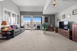 Photo #2: 41136451 Listing