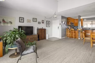Photo #4: 41136451 Listing