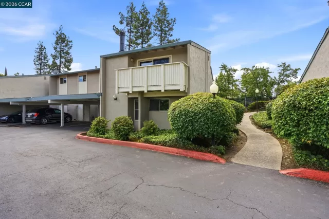 MLS: 41136491 Condo For Sale
