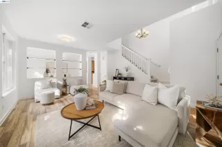 Photo #6: 41136496 Listing