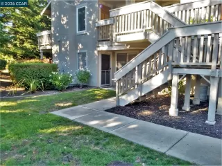 Photo #2: 41136541 Listing