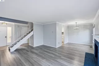 Photo #2: 41136552 Listing