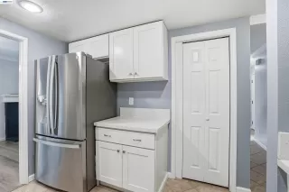 Photo #6: 41136552 Listing