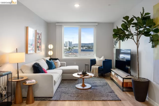 MLS: 41136588 Condo For Sale