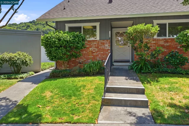 MLS: 41136621 Condo For Sale