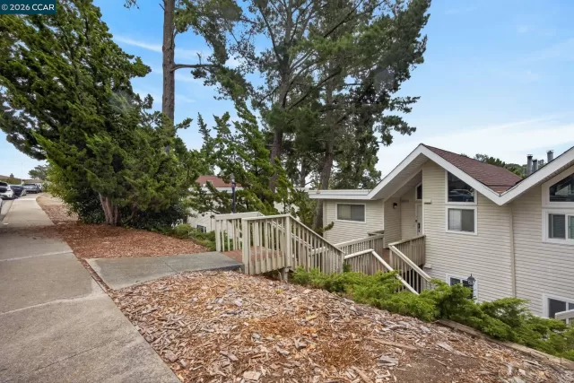 MLS: 41136691 Condo For Sale