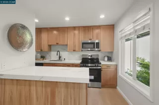 Photo #4: 41136800 Listing