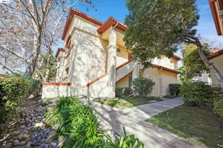 Photo #1: 41136859 Listing