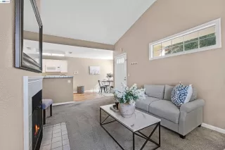 Photo #4: 41136859 Listing