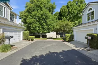 Photo #2: 41136982 Listing