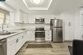 Photo #2: 41137007 Listing