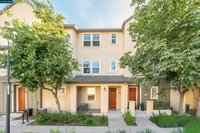 MLS: 41137025 Condo For Sale