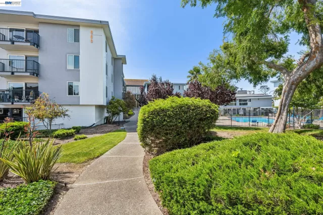 MLS: 41137081 Condo For Sale