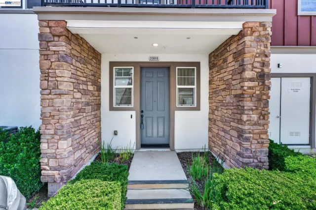MLS: 41137095 Condo For Sale