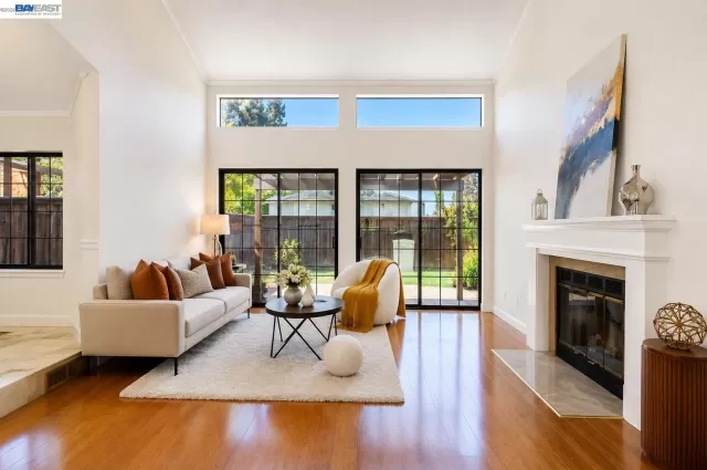 MLS: 41137097 Condo For Sale