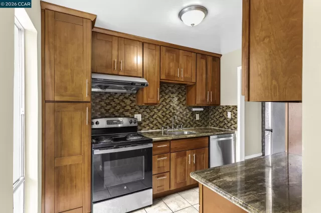 MLS: 41137116 Condo For Sale