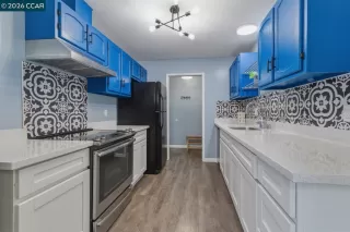 Photo #2: 41137237 Listing 