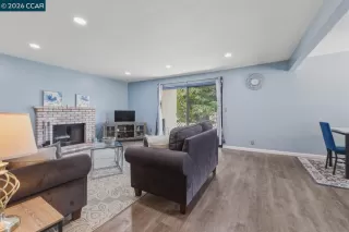 Photo #6: 41137237 Listing 