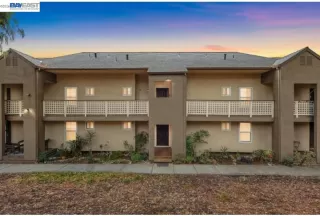More Details about MLS # 41137243 : 680 DARTMORE LANE # 260
