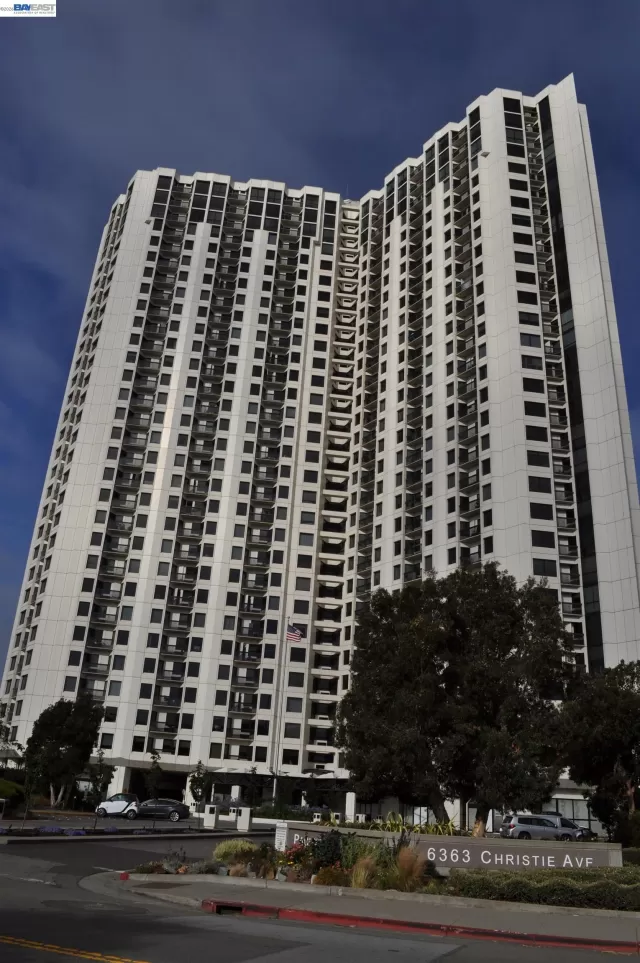 MLS: 41137417 Condo For Sale