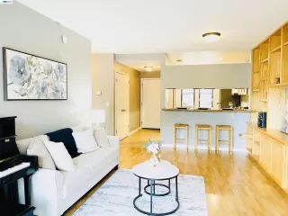Photo #5: 41137435 Listing