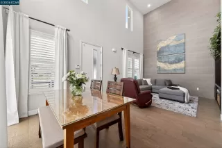 Photo #5: 41137447 Listing