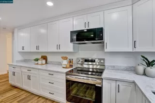 Photo #2: 41137526 Listing
