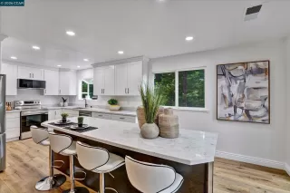 Photo #4: 41137526 Listing