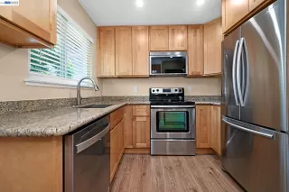 Photo #2: 41137533 Listing
