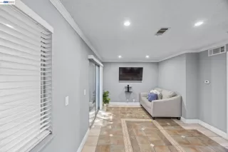 Photo #1: 41137578 Listing 